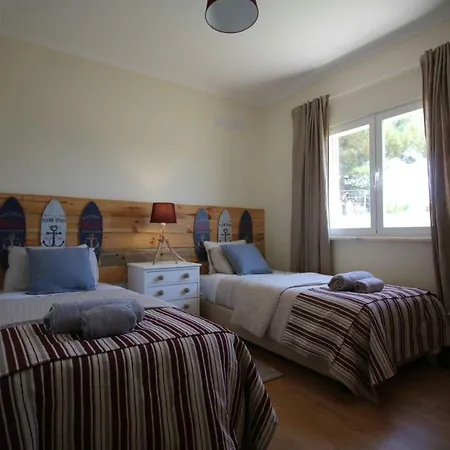 Сasa de vacaciones Number 10 House A dos Cunhados